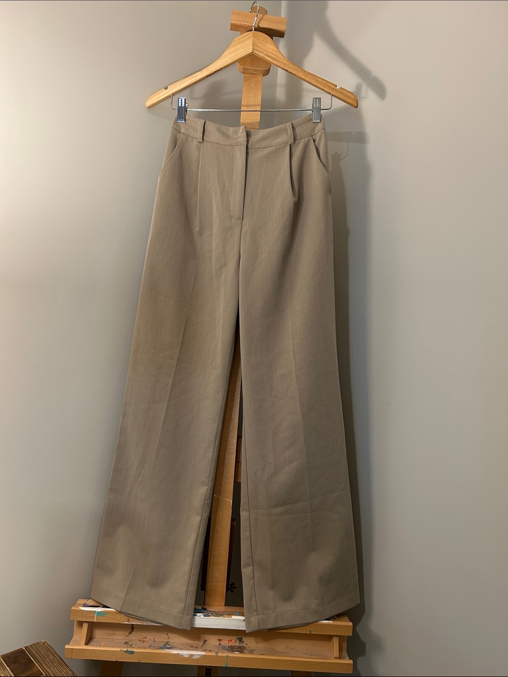 Audrey 3+1 | Wide-Leg Dress Pants in Neutral Taupe Khaki | Size S